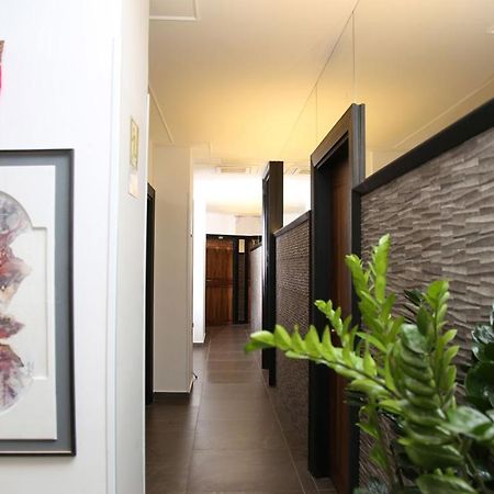 Boutique Hotel Piazza Carita Neapol Zewnętrze zdjęcie
