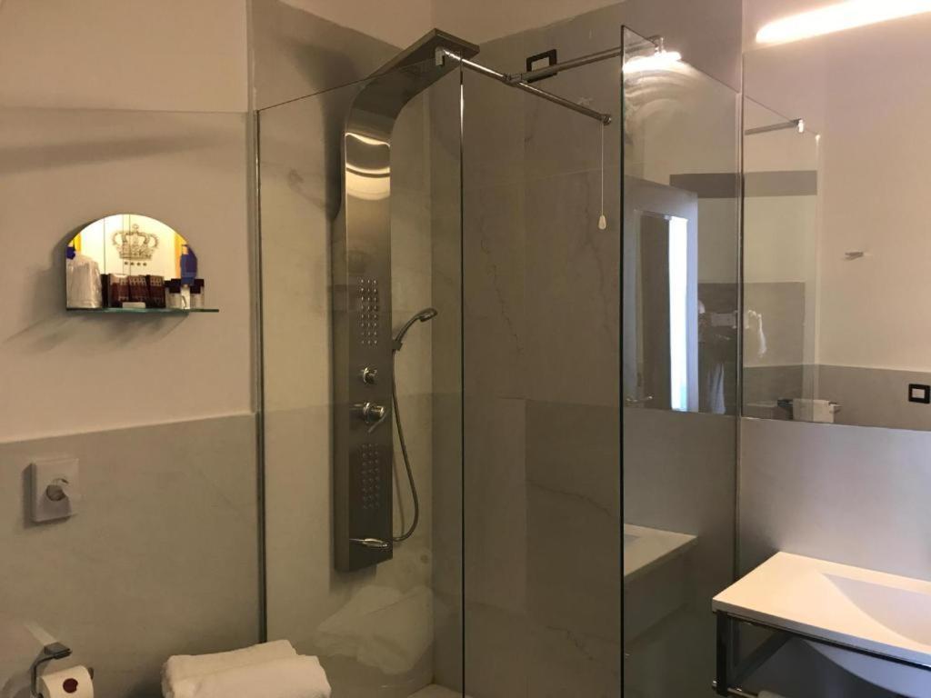 Boutique Hotel Piazza Carita Neapol Zewnętrze zdjęcie