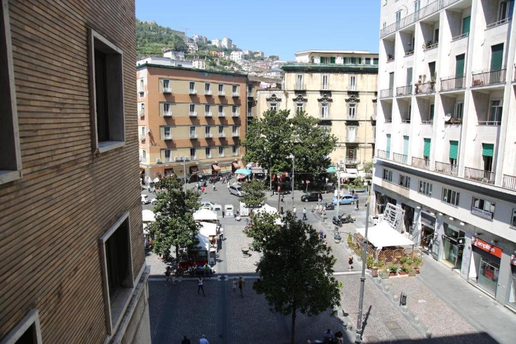Boutique Hotel Piazza Carita Neapol Zewnętrze zdjęcie
