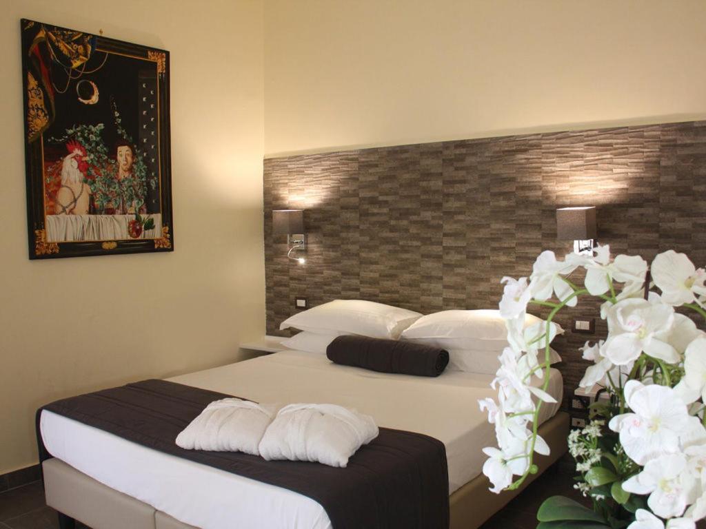 Boutique Hotel Piazza Carita Neapol Zewnętrze zdjęcie