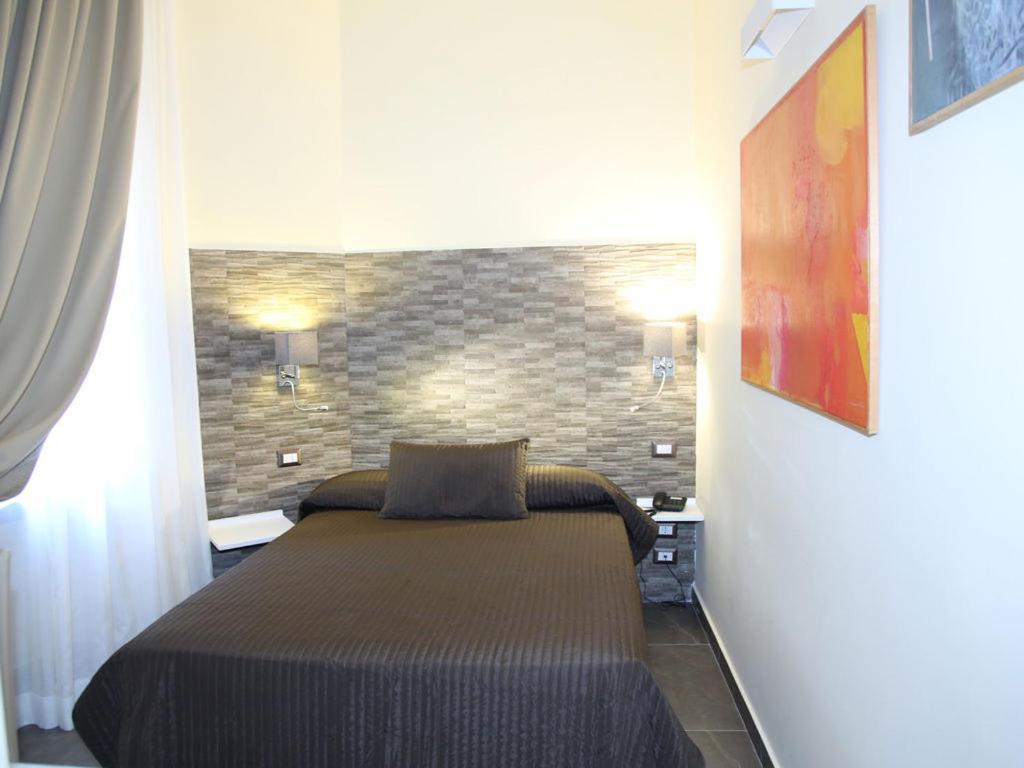 Boutique Hotel Piazza Carita Neapol Zewnętrze zdjęcie